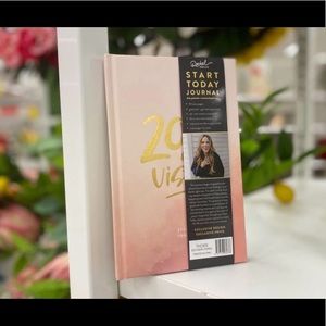 Rachel Hollis Start Today Journal